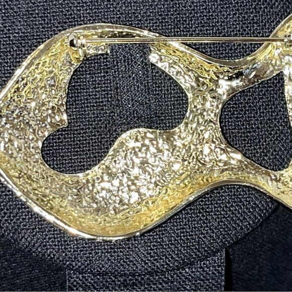 Vintage Gold Tone Open Metal Work Fish Brooch pin modernist large 3" x 2" - Picture 4 of 6